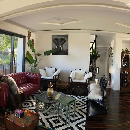 Double Tree House Villa ชาตู ภายนอก รูปภาพ